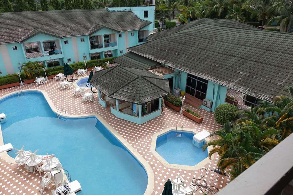 Wusum Hotel Makeni Buitenkant foto