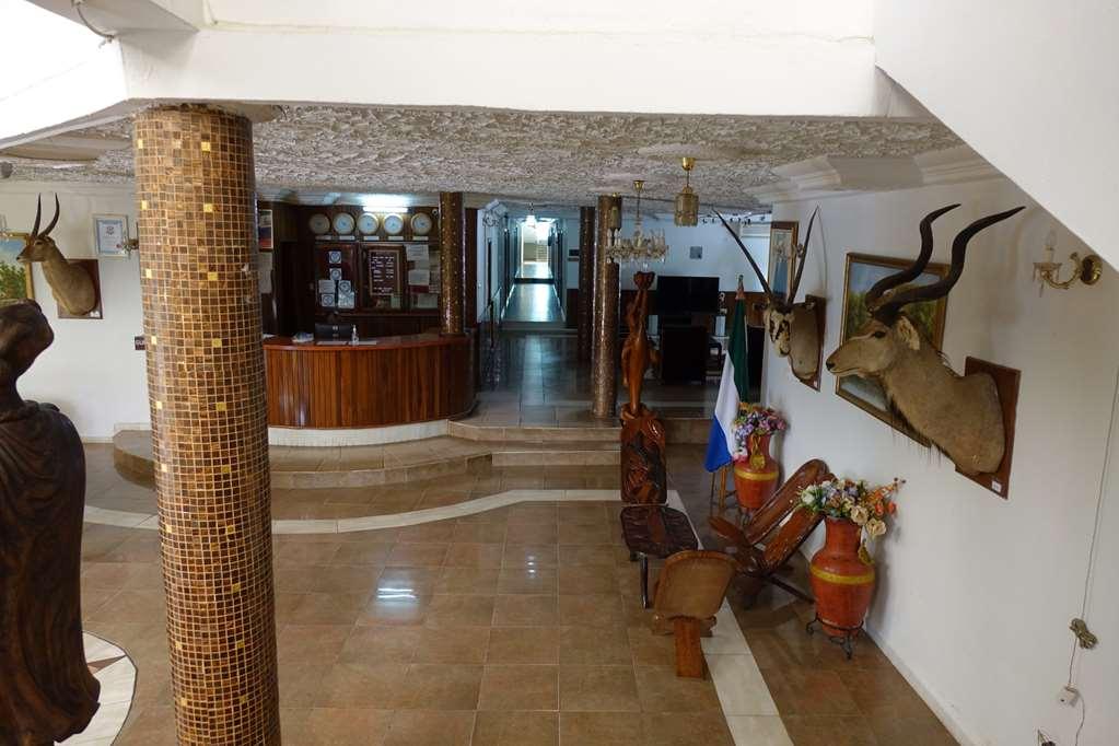 Wusum Hotel Makeni Interieur foto