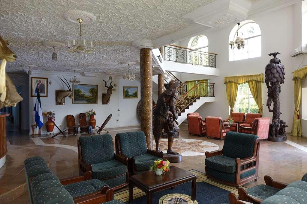 Wusum Hotel Makeni Interieur foto
