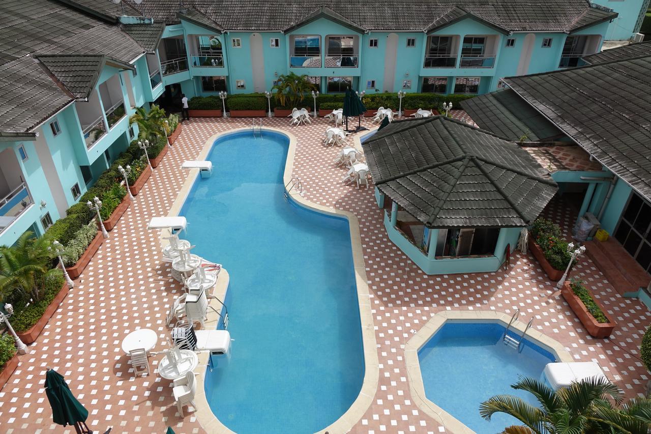 Wusum Hotel Makeni Buitenkant foto